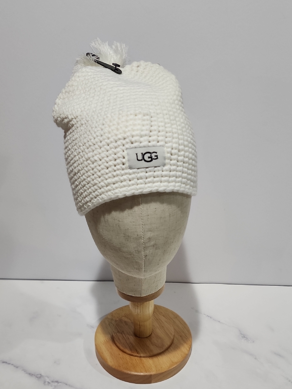 UGG White Knit Pom Beanie Brand New